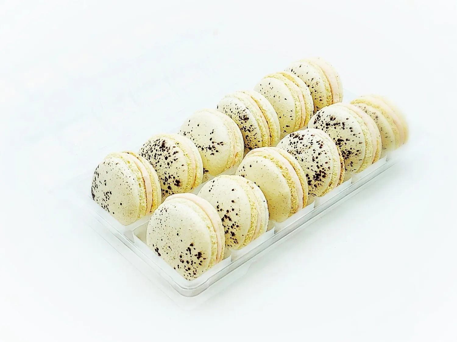 Amaretto Vegan Macarons