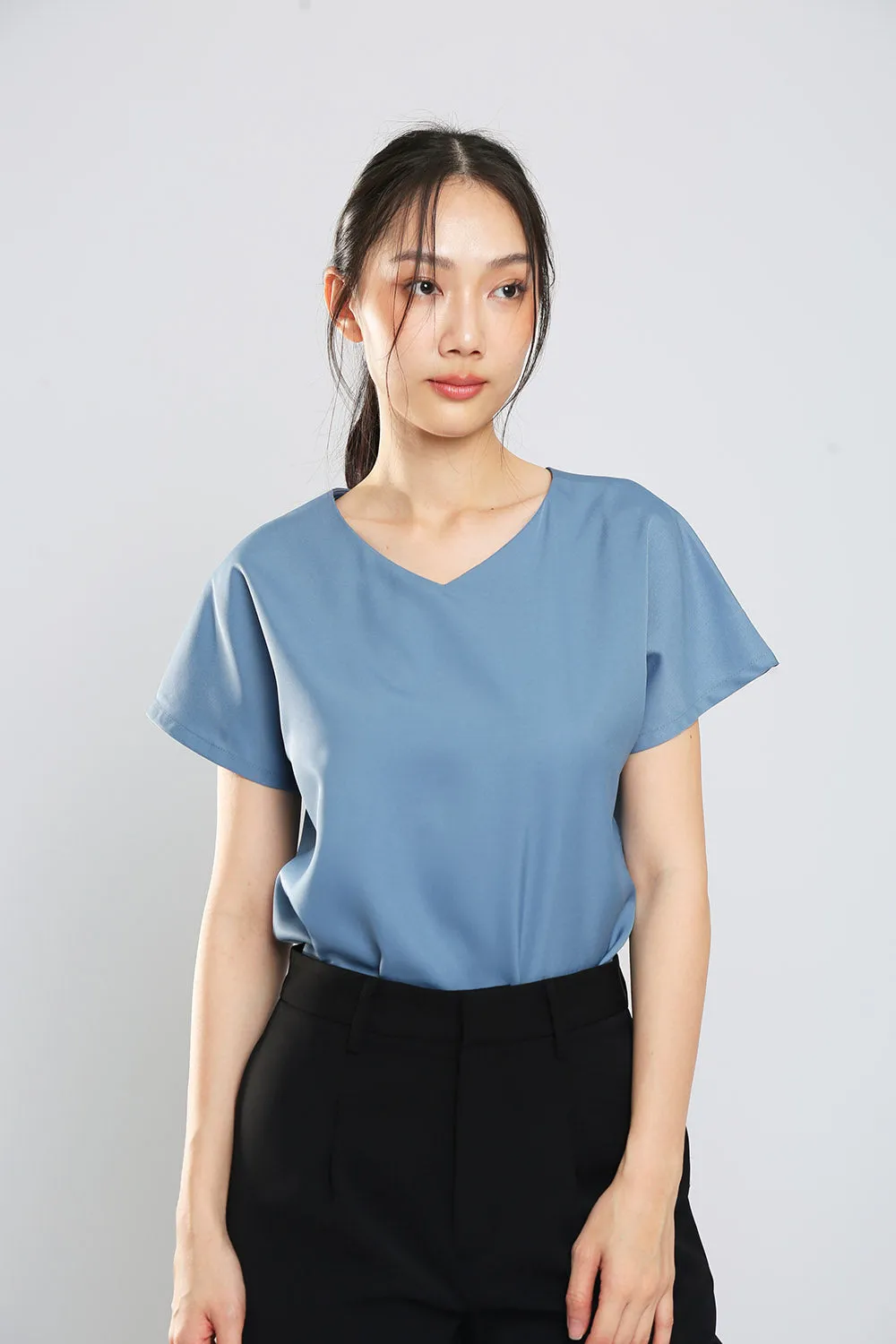 Danna V-Neck Top in Slate Blue