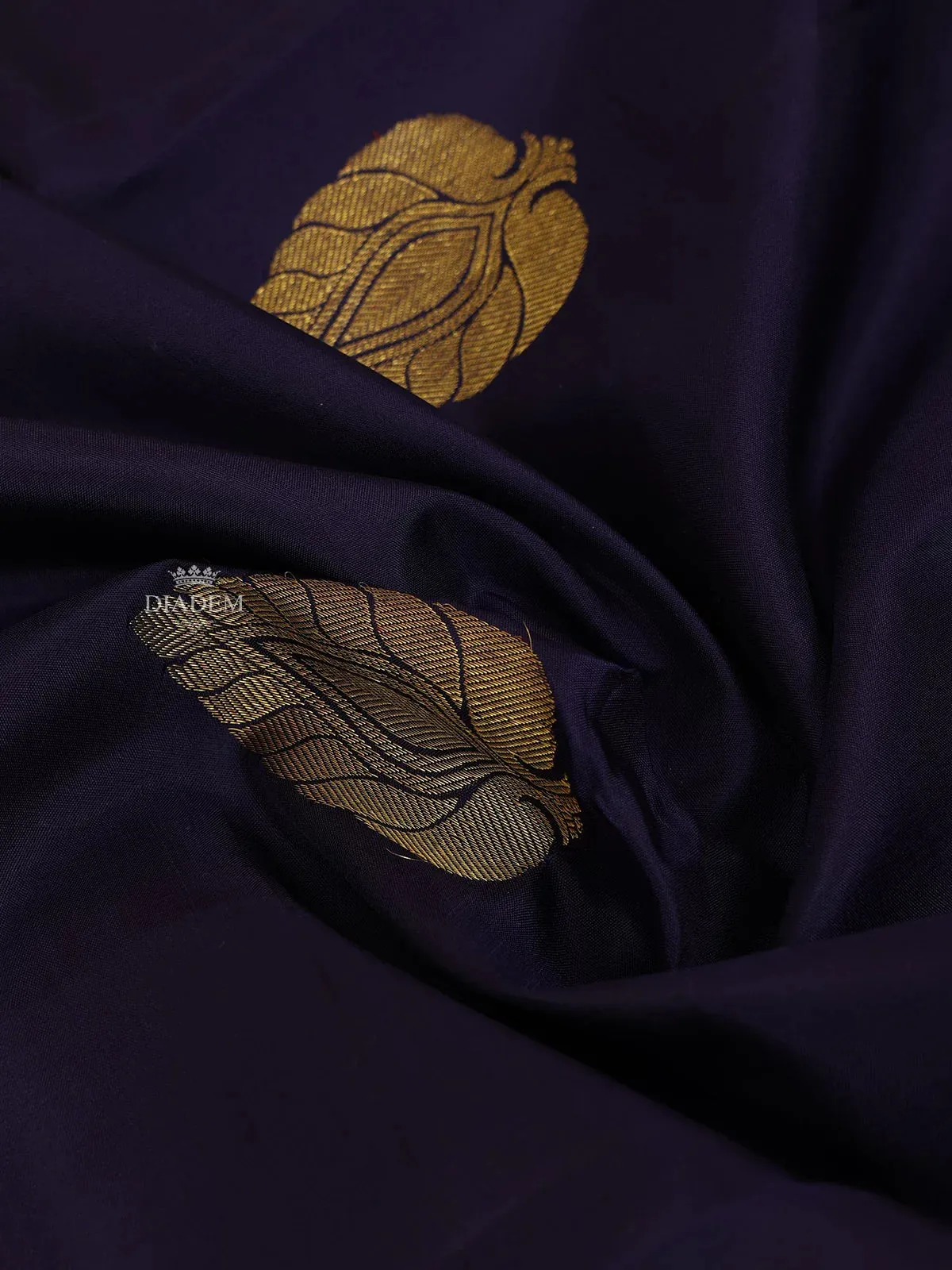 Dark Blue Pure Kanchipuram Bridal Silk Saree with Leaf Motif on the Body with Zari Border