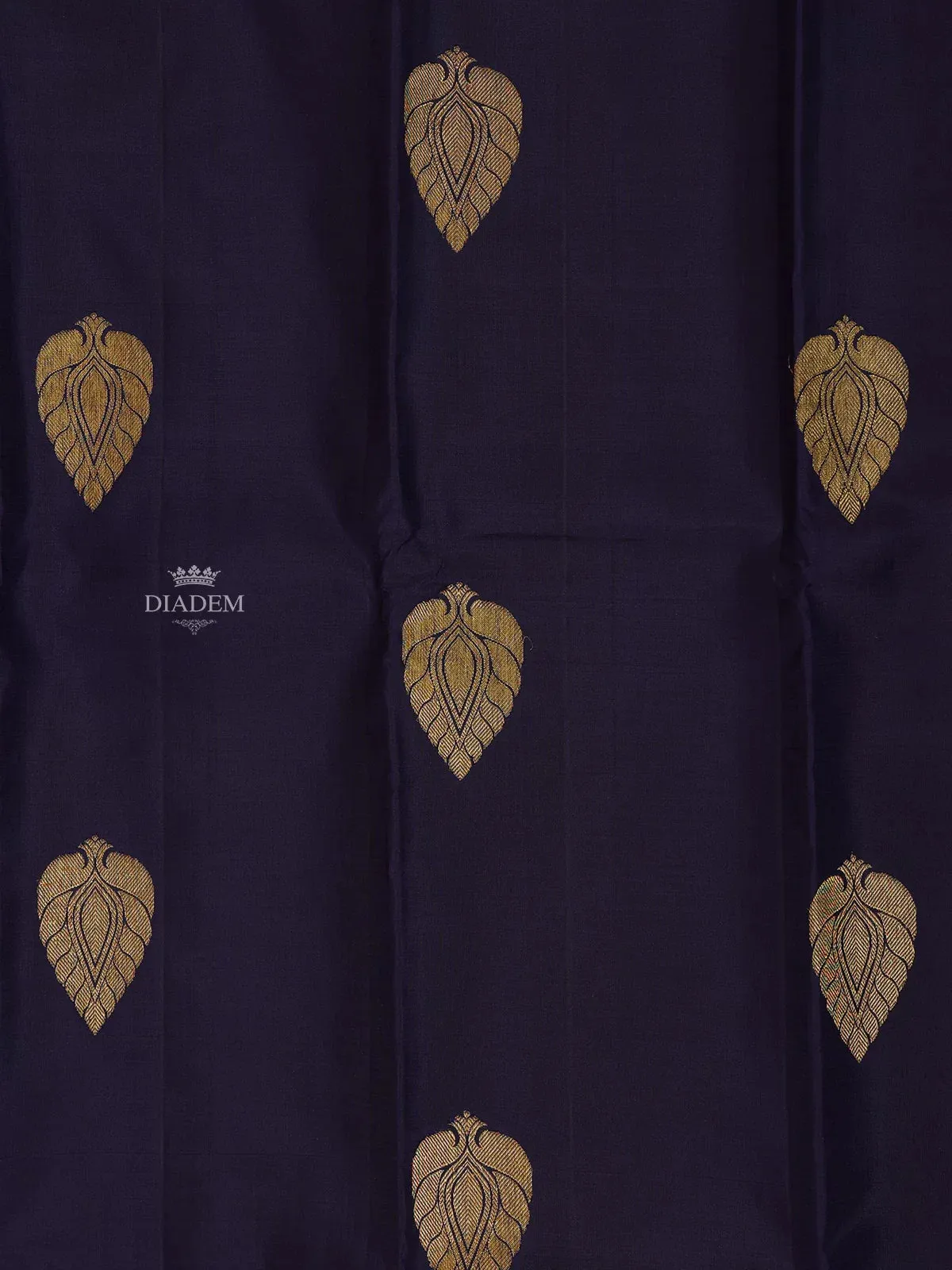 Dark Blue Pure Kanchipuram Bridal Silk Saree with Leaf Motif on the Body with Zari Border