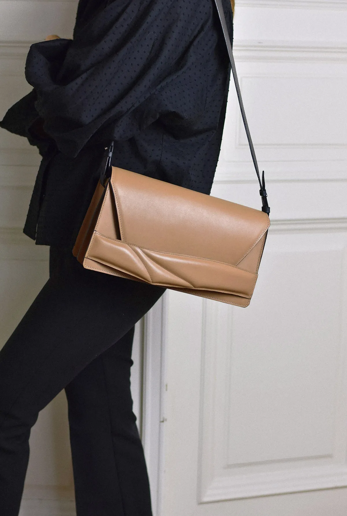 Diagonal Slashed Clutch Borítéktáska - Size   Colour Options