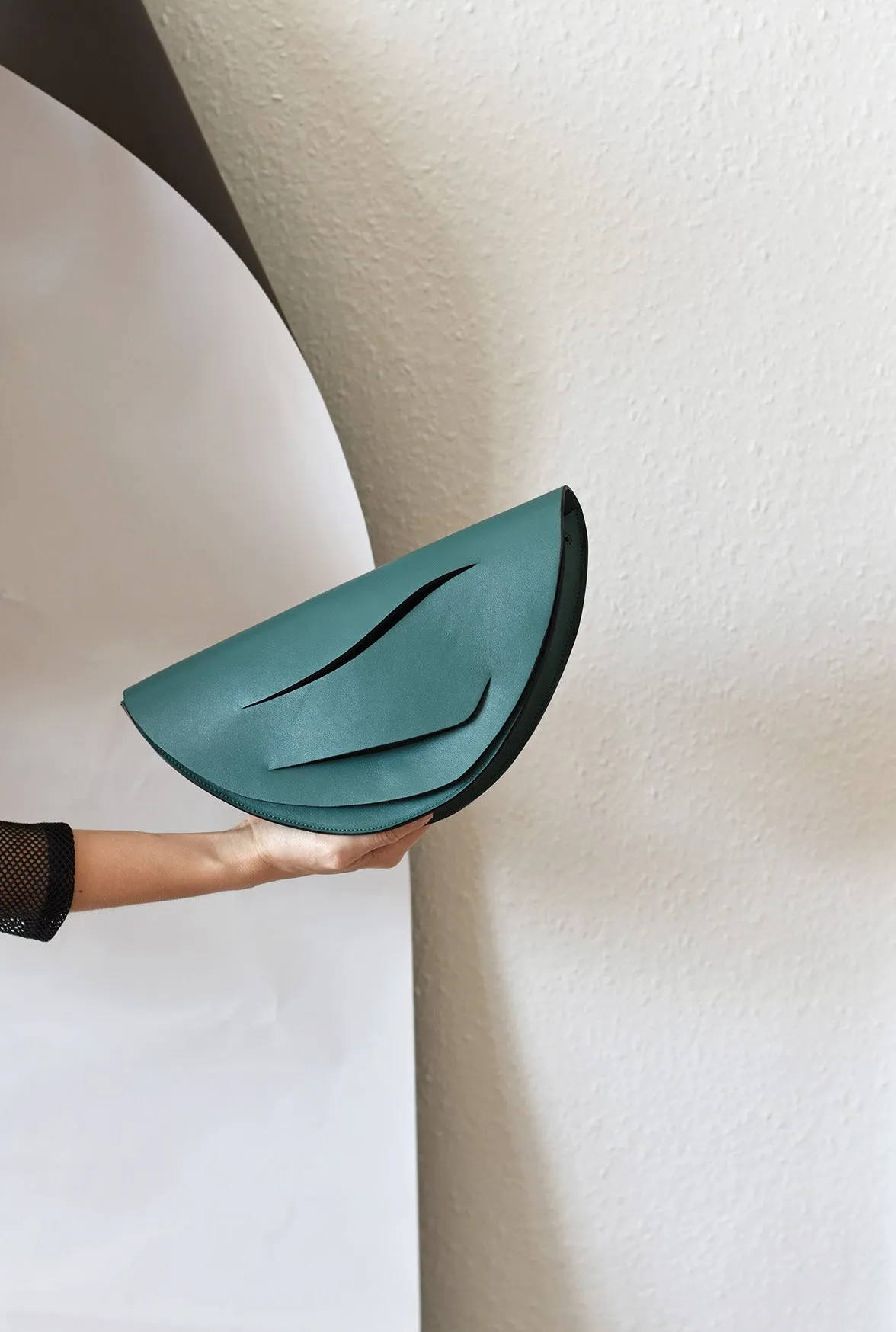Diagonal Slashed Clutch Borítéktáska - Size   Colour Options