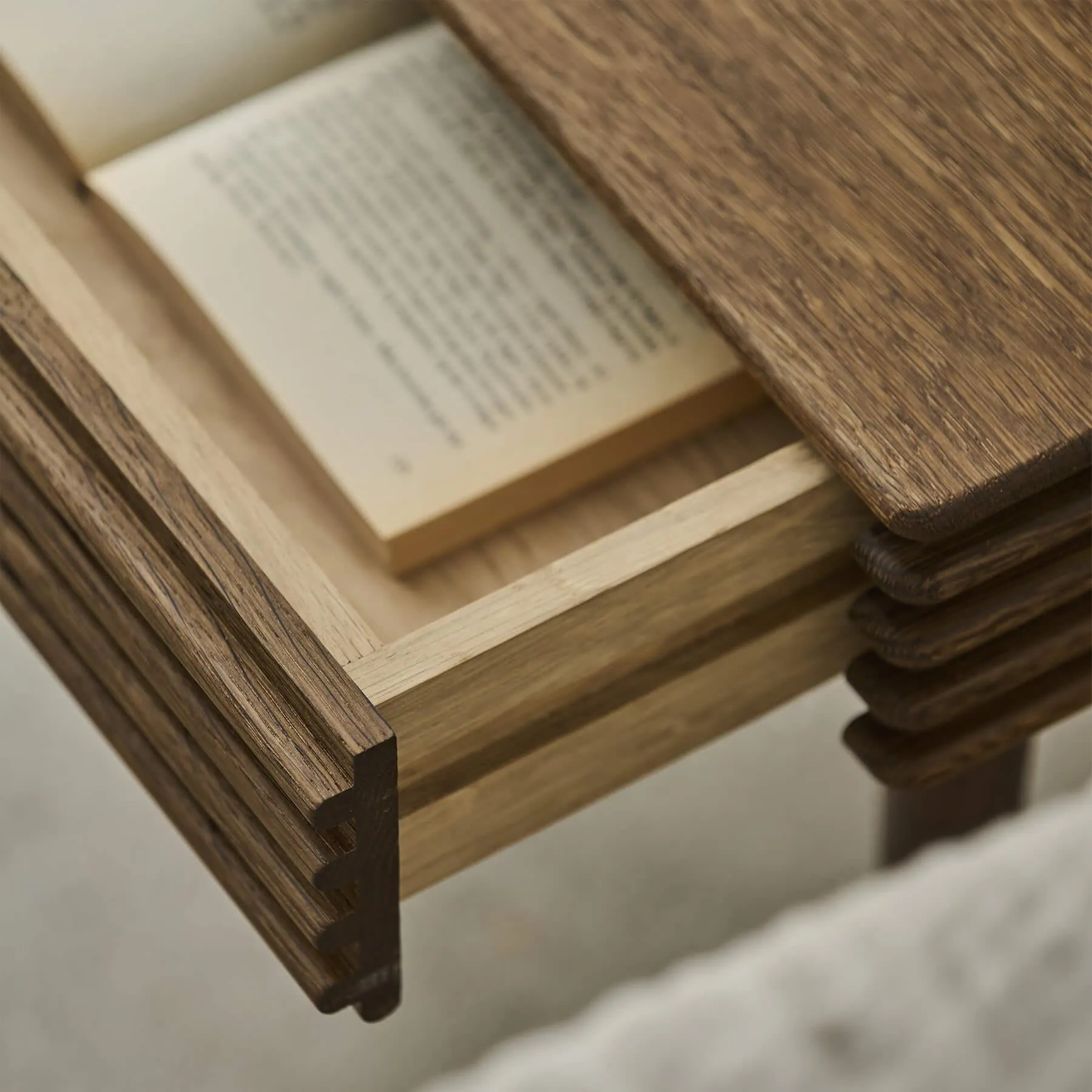 DK3 Groove Night Table