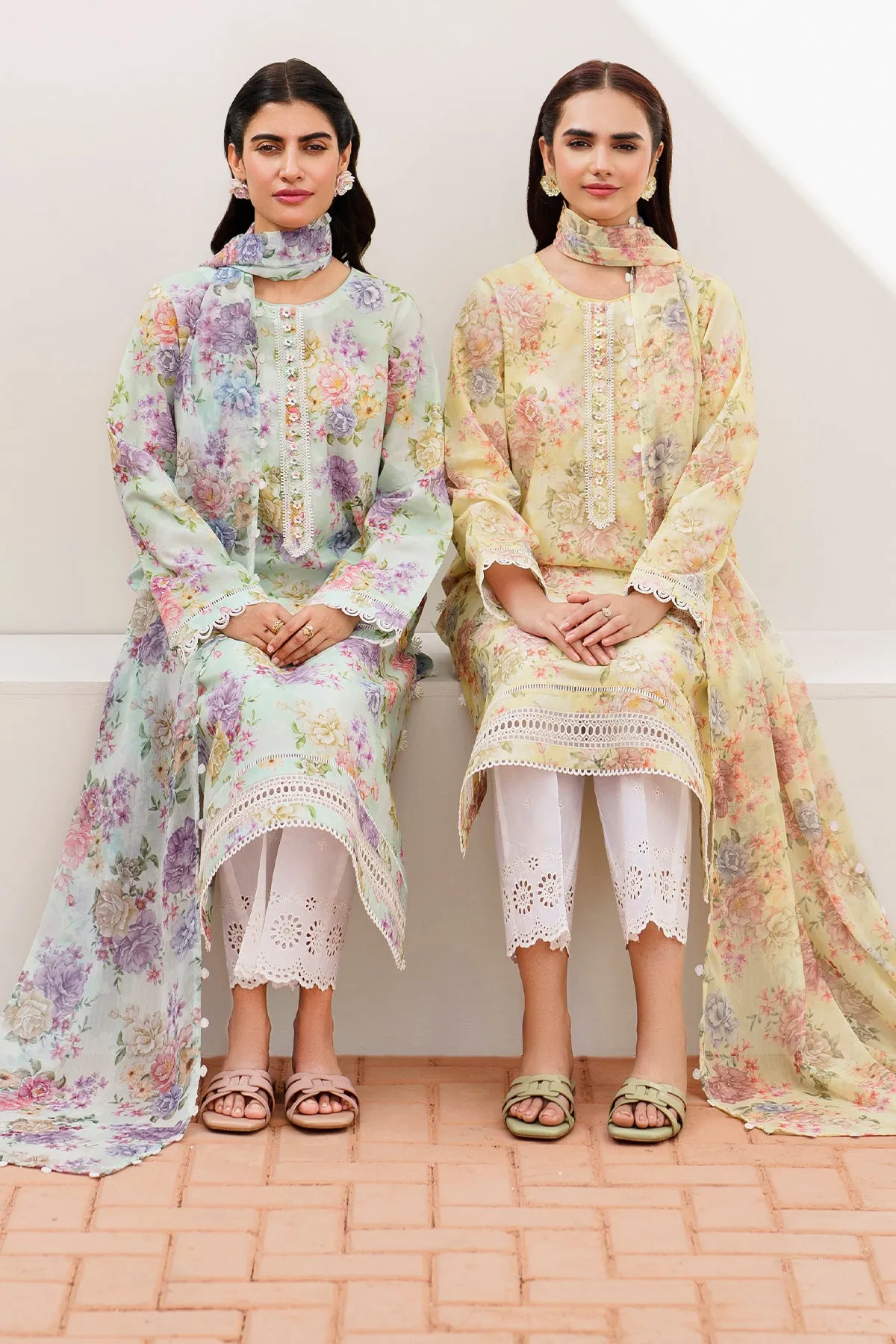 EMBROIDERED PRINTED LAWN UF-631