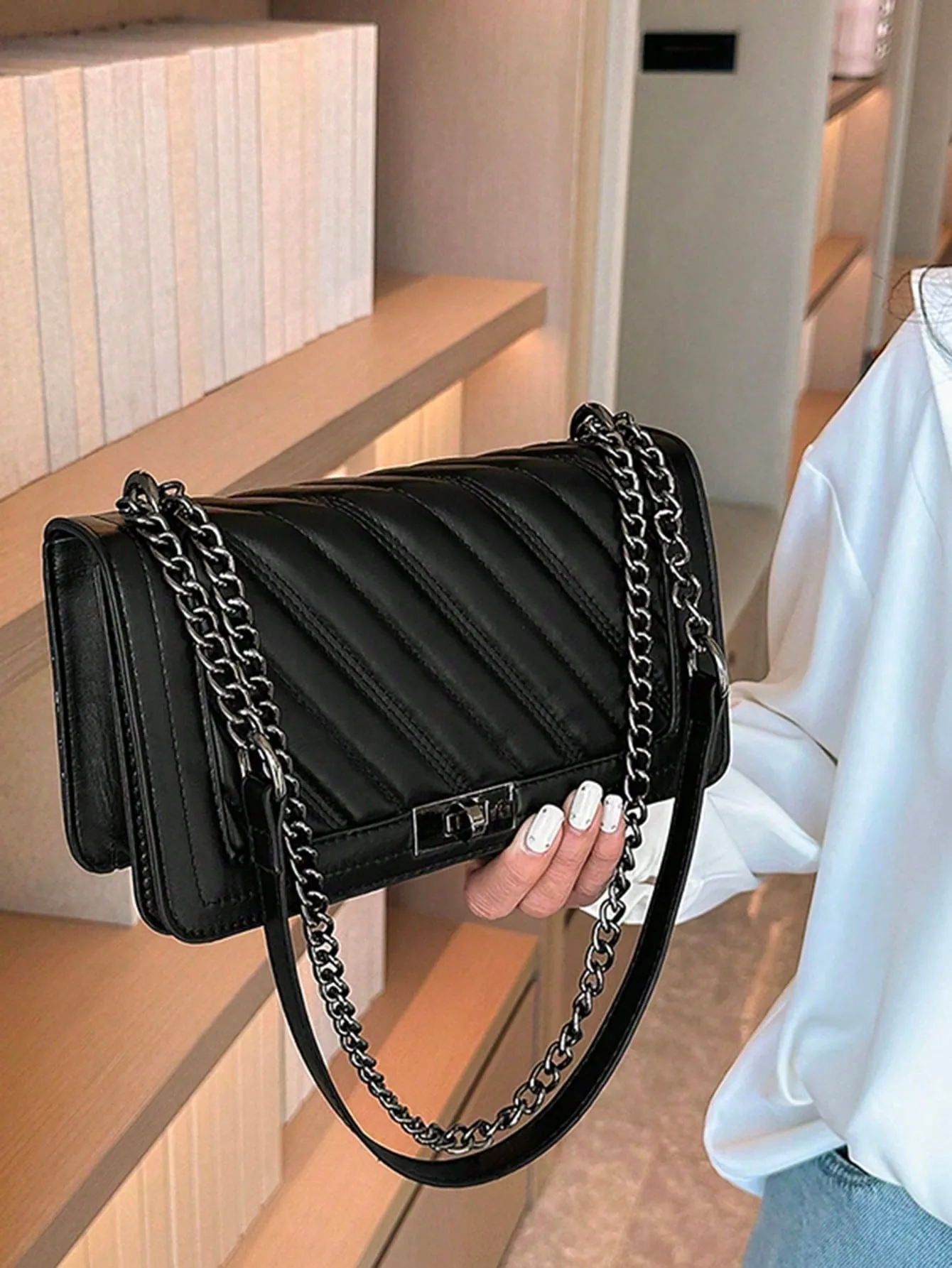 Fashionable And Simple Solid Color Embroidered Thread Shoulder Bag Lightweight And Versatile Women's Small Square Bag Made Of PU Material