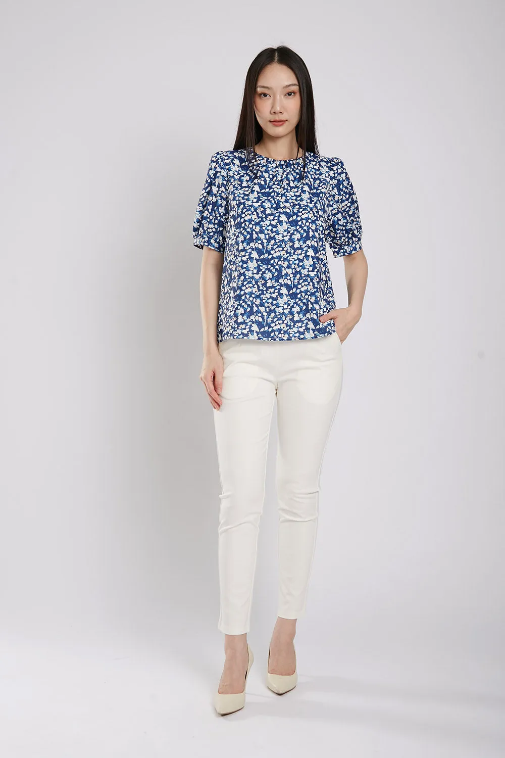 Glaiza Blouse in Blue Floral