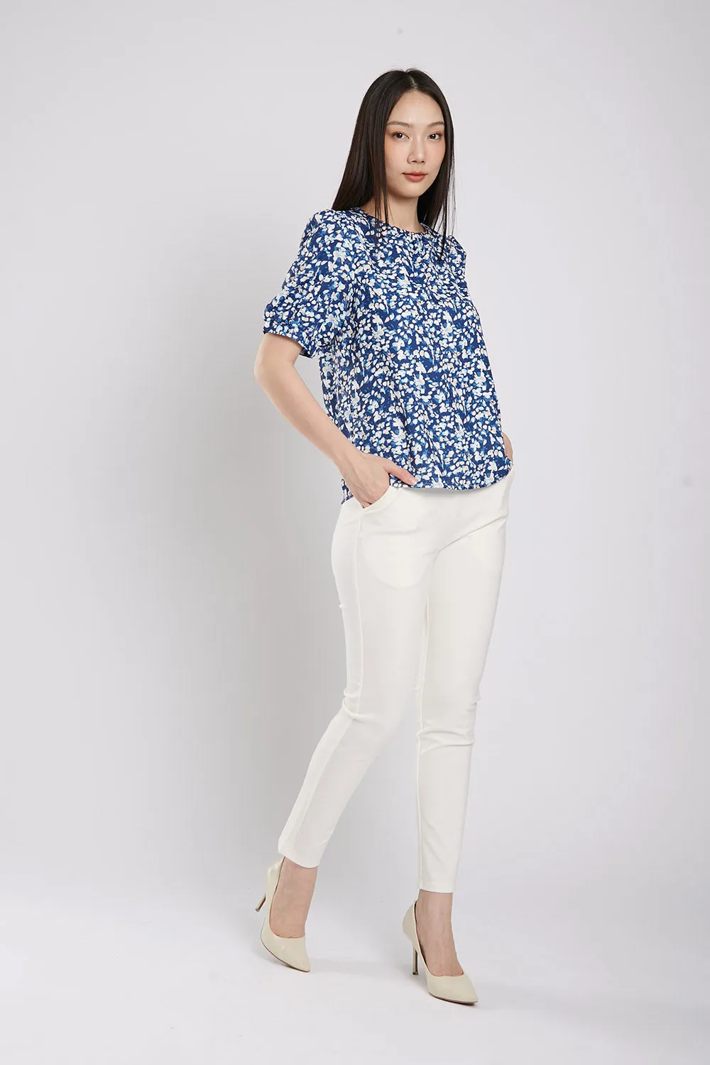 Glaiza Blouse in Blue Floral