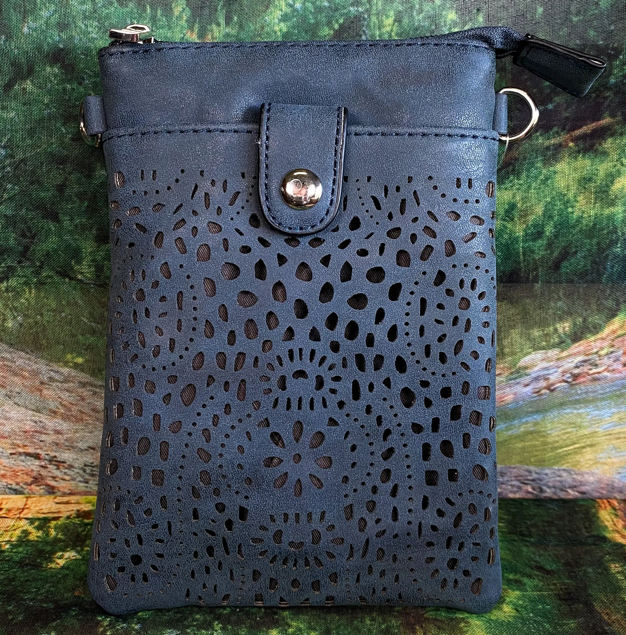 Laser Cut Cell Pouch