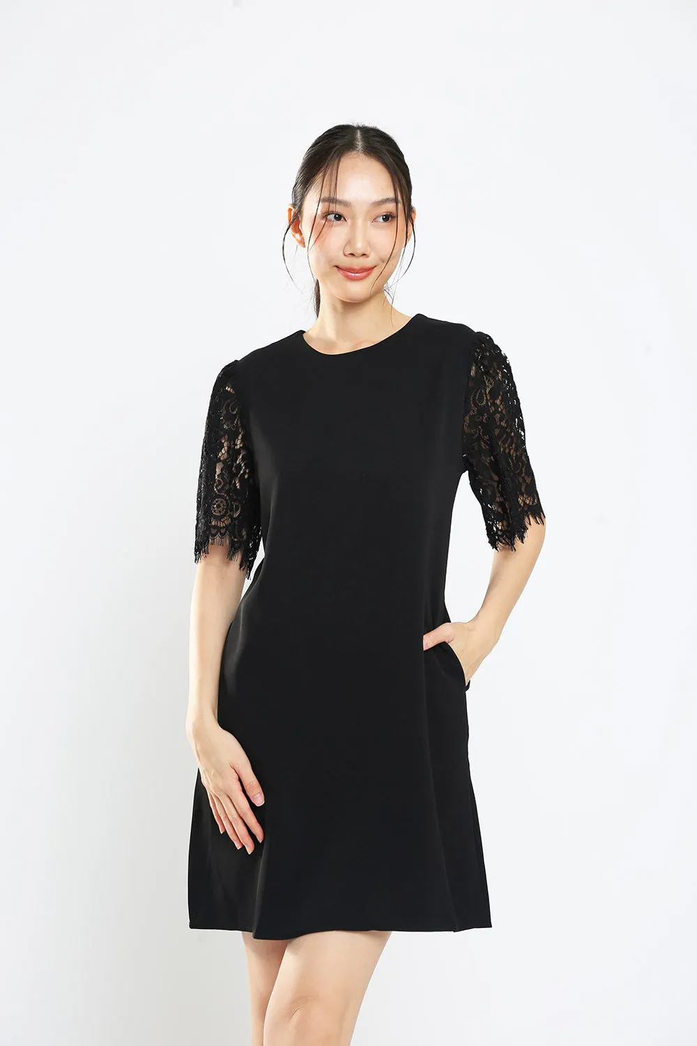 Mallorie Lace Dress in Black