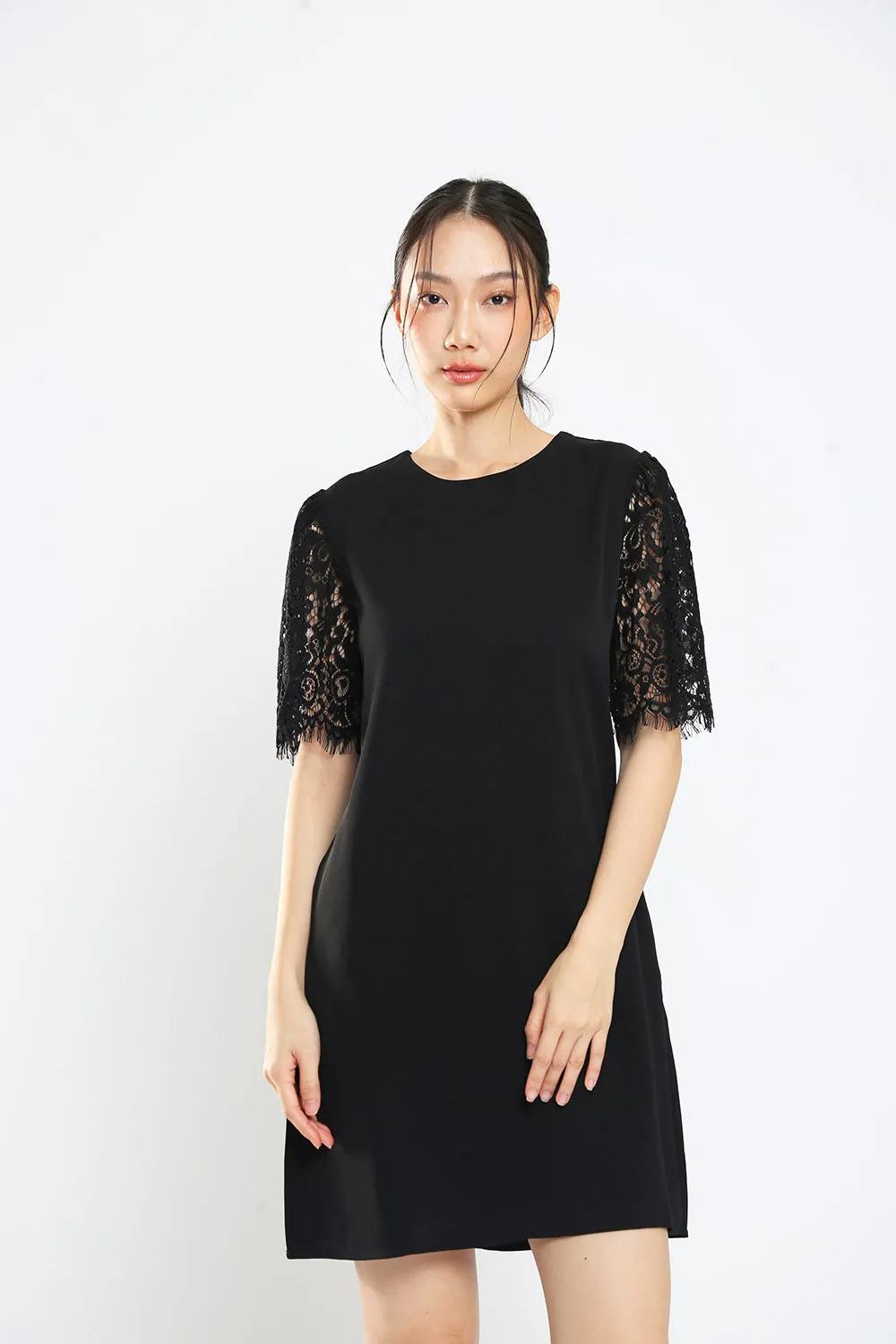 Mallorie Lace Dress in Black
