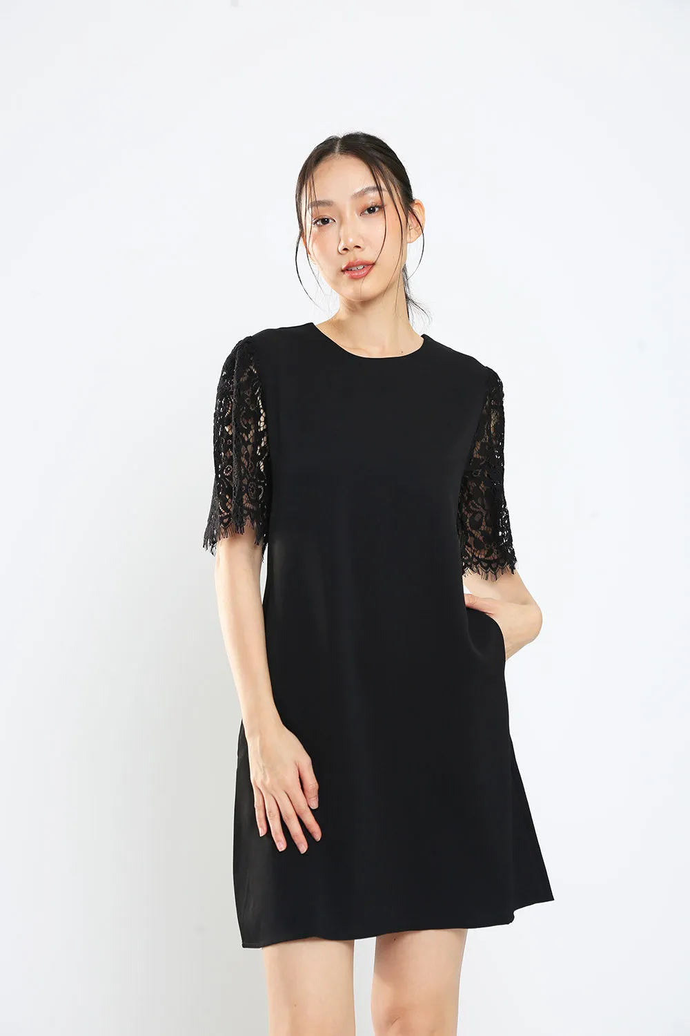 Mallorie Lace Dress in Black