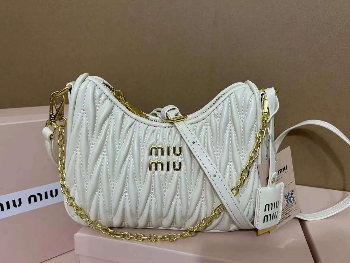 Miu Matelasse Leather Shoulder Bag