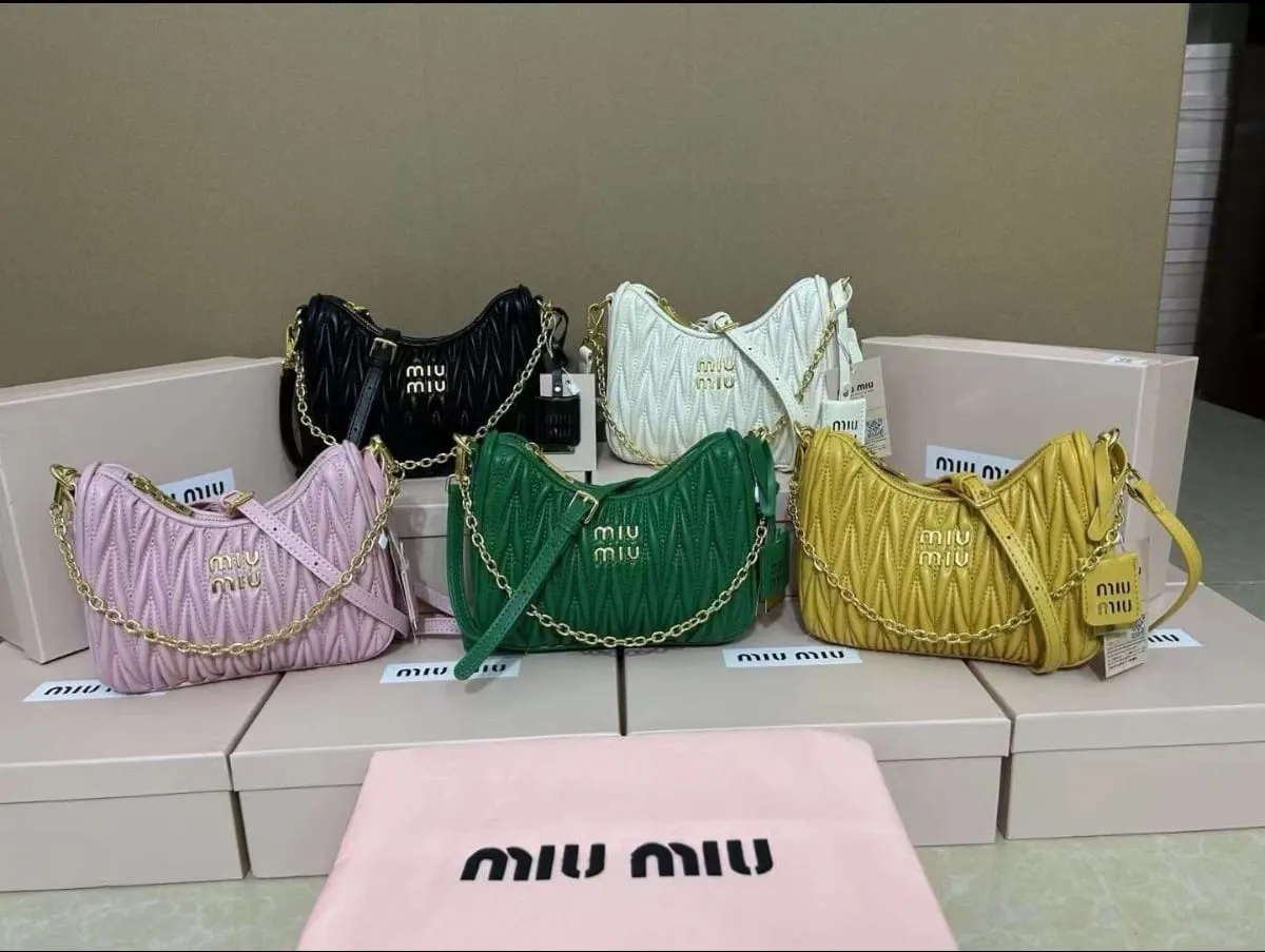 Miu Matelasse Leather Shoulder Bag