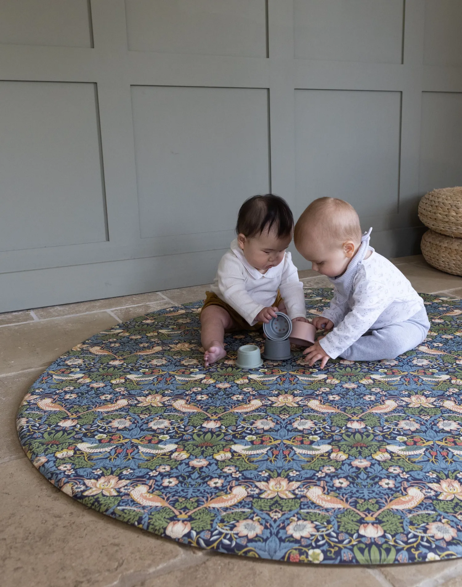 Morris & Co. The Strawberry Thief Playmat
