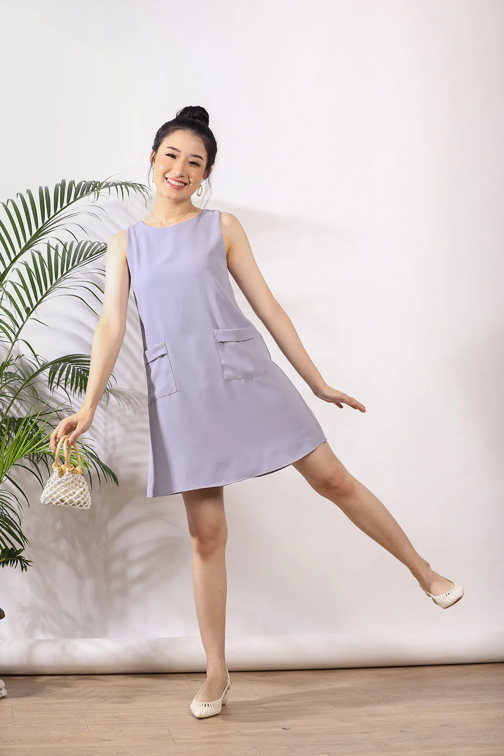 Nella Front Pockets Shift Dress in Slate Blue