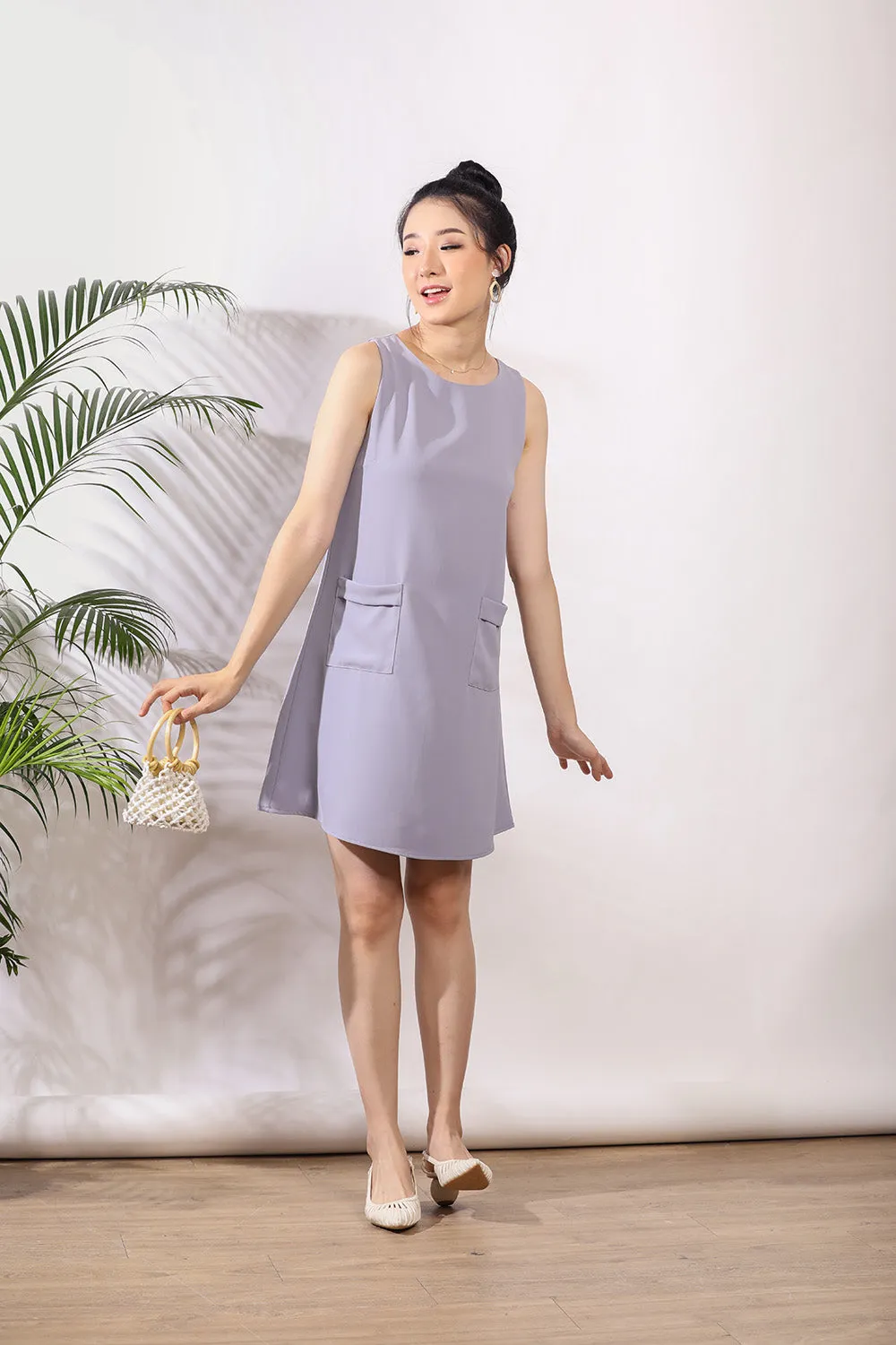 Nella Front Pockets Shift Dress in Slate Blue