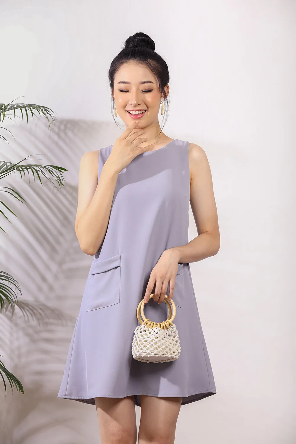 Nella Front Pockets Shift Dress in Slate Blue