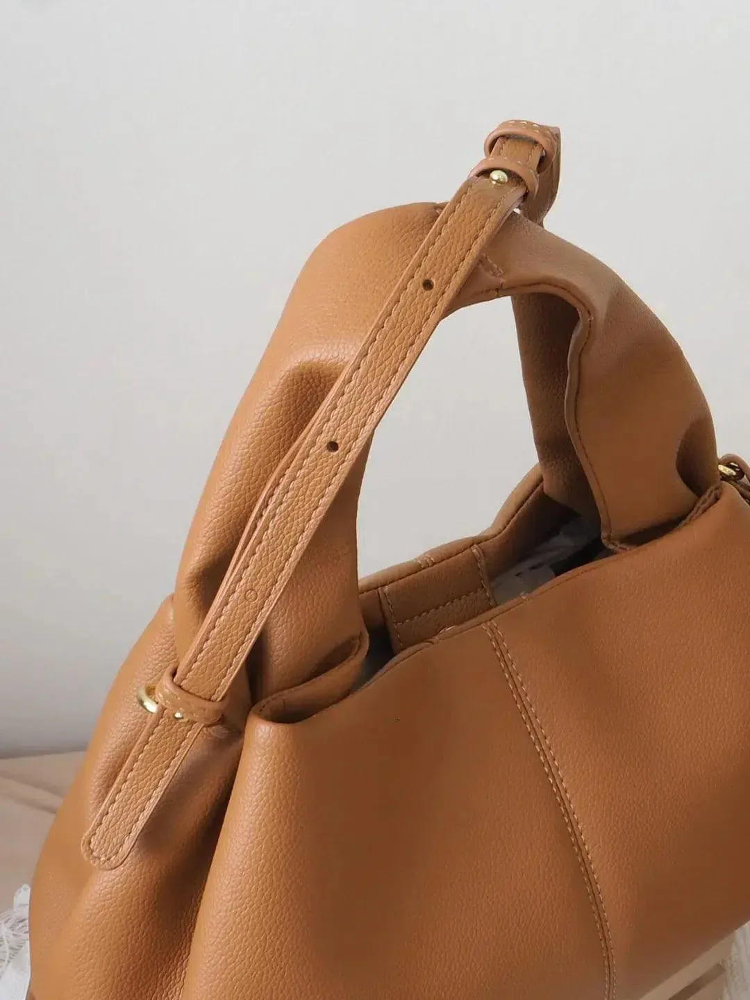 Nerina – Timeless refined design – Handbag