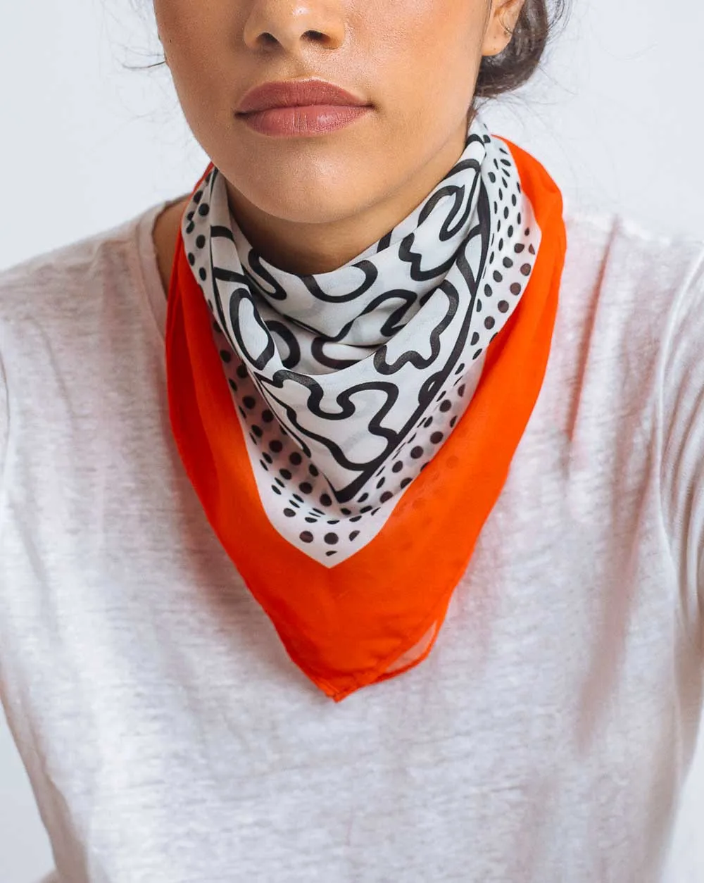 POP BK M SCARF