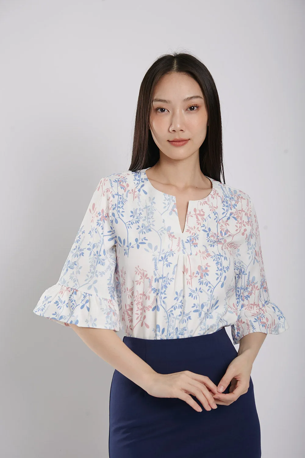 Sevynn Blouse in Floral Print