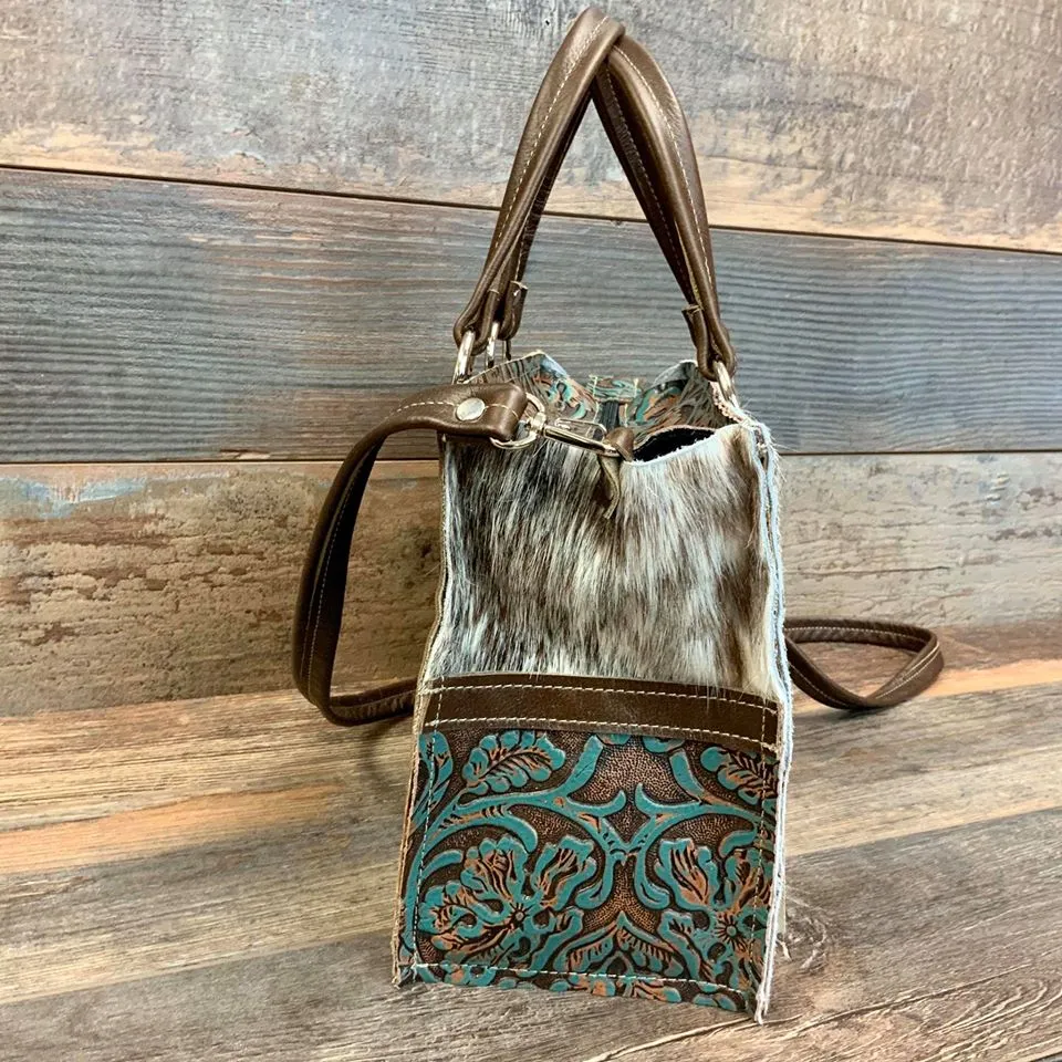 Small Town Hybrid Tote -  #18077