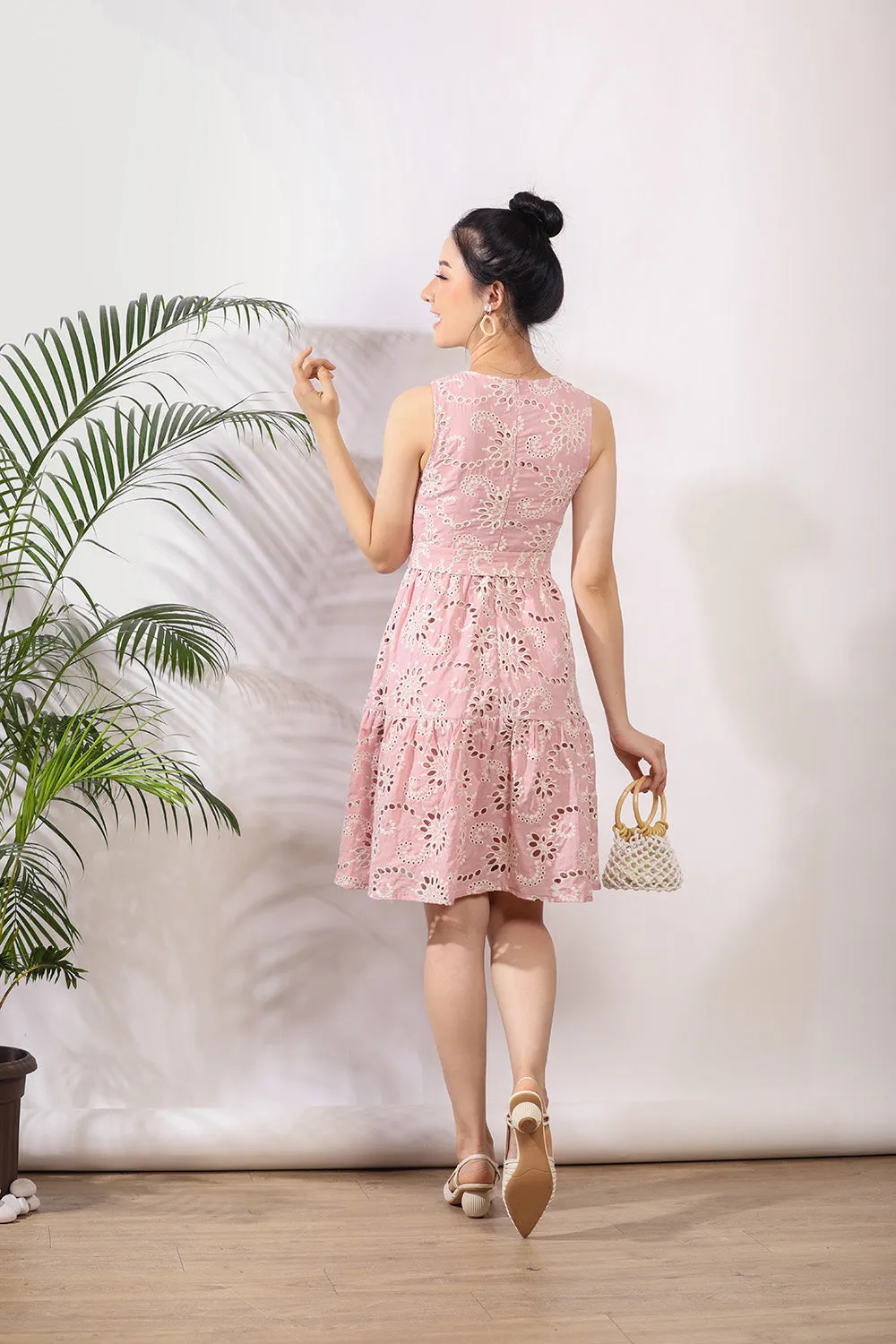 Sophie Eyelet Midi Dress in Pink