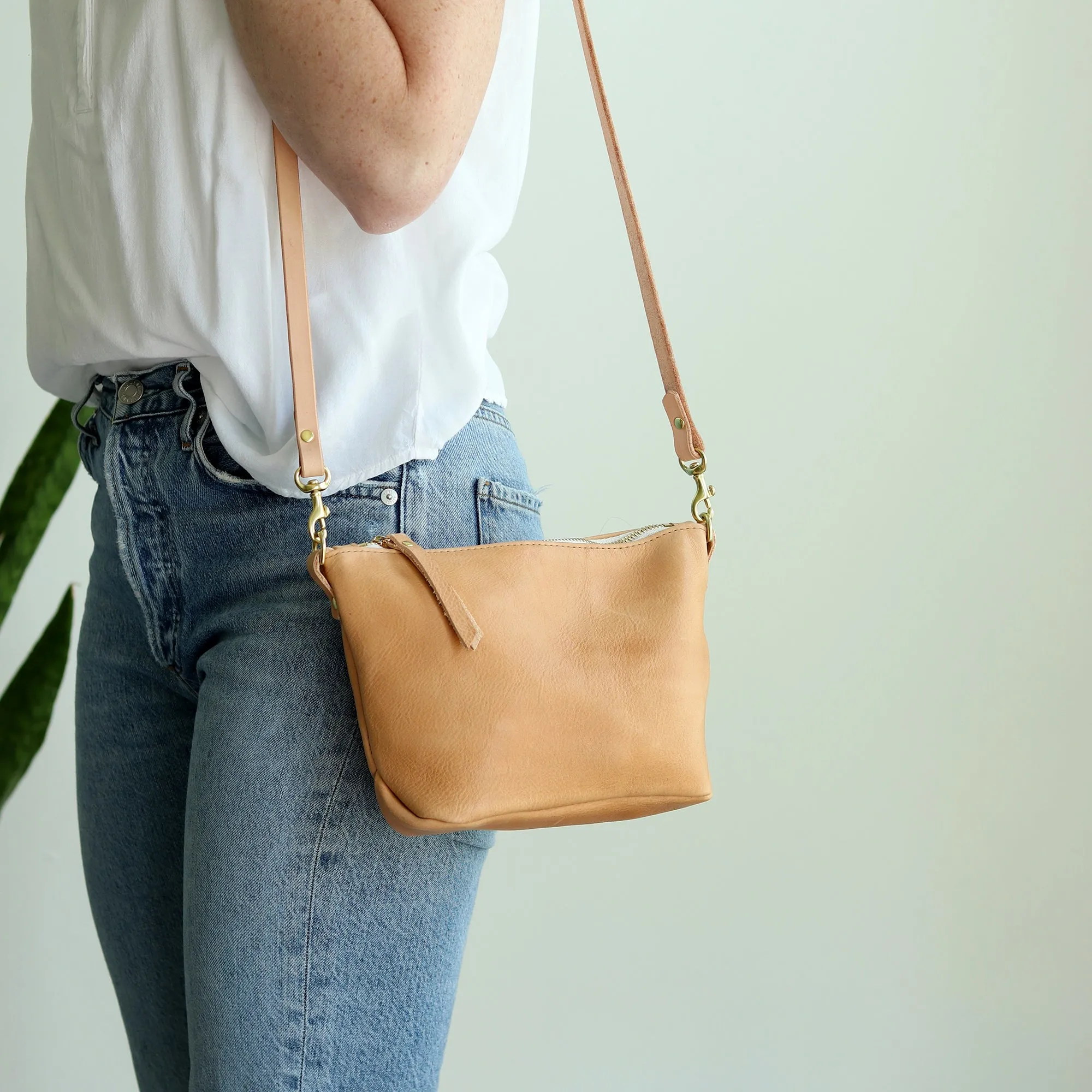 Summer Seconds Sale - Small Leather Convertible Crossbody Clutch Bag - Beige No. 8