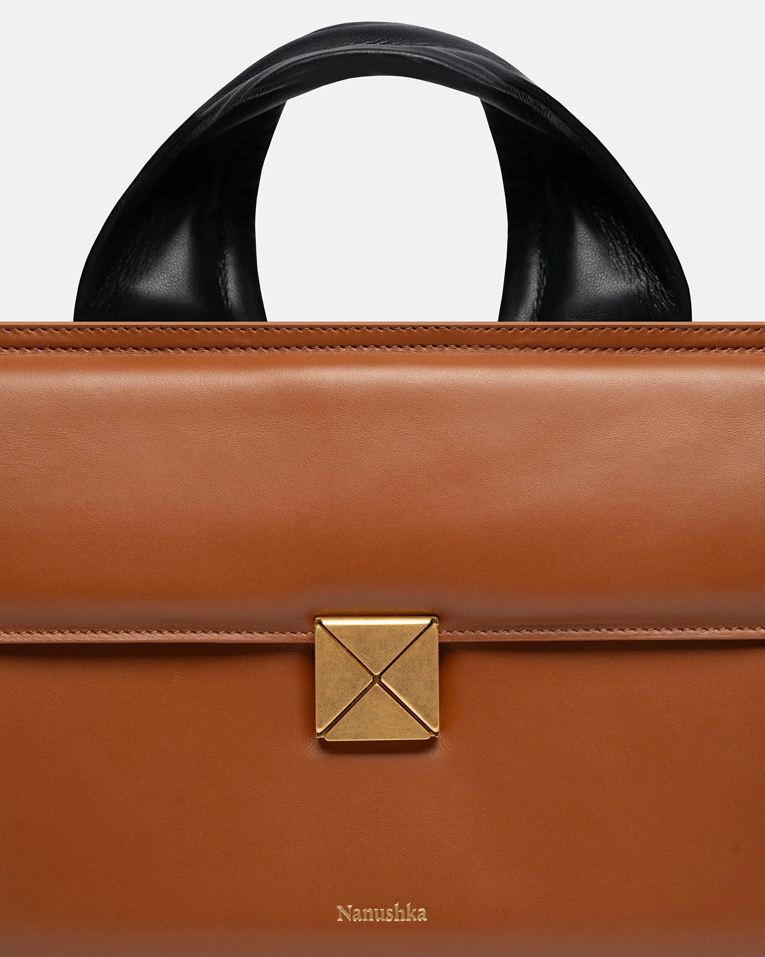 The SANDI Lock - Top Handle Bag - Tan