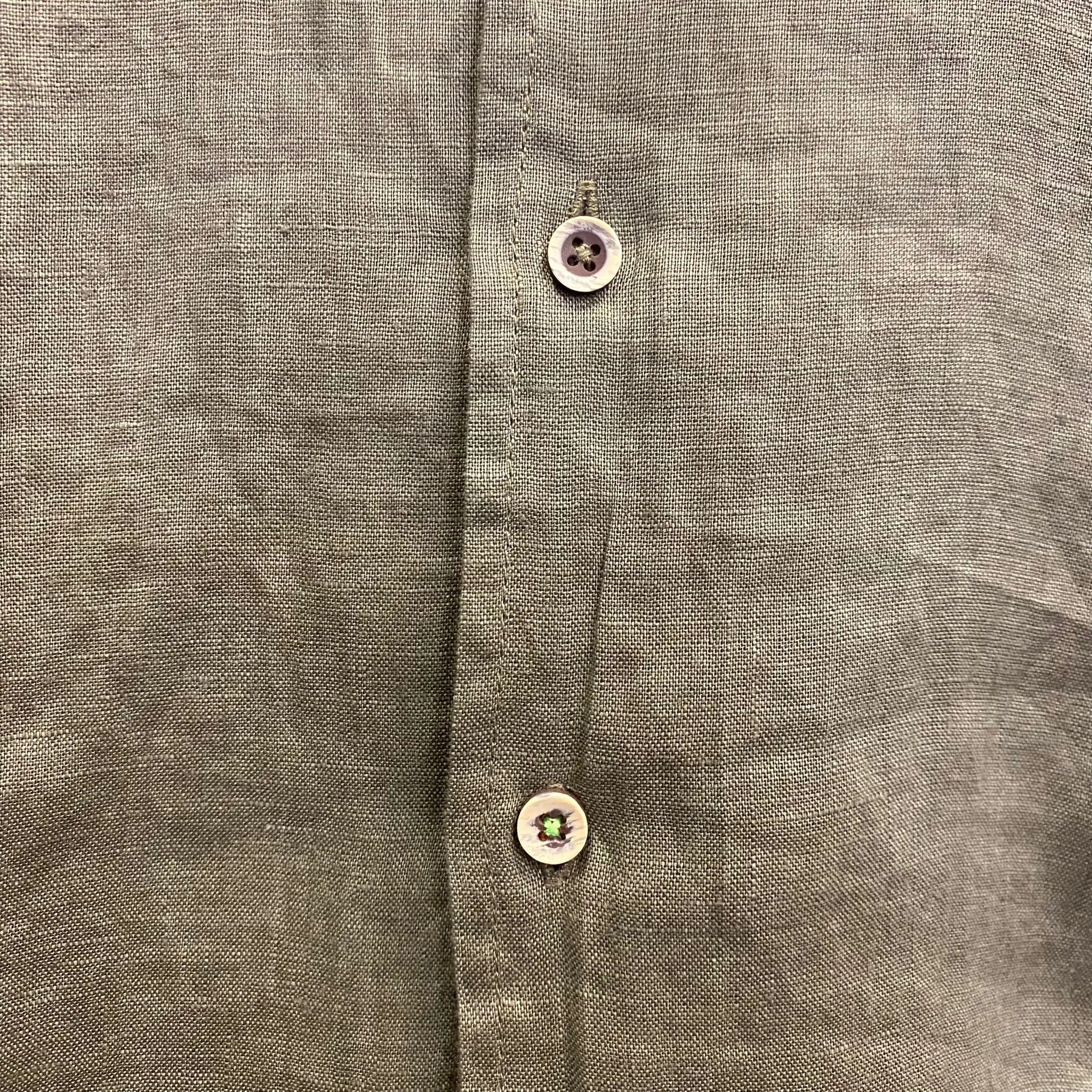 Trez camicia manica corta da uomo in lino con collo careano Comix M47655 143 verde oliva