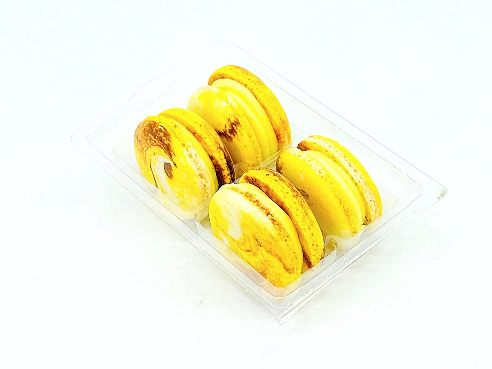 Vegan Planet | The Yellow Planet | Lemon Chocolate Vegan Macarons