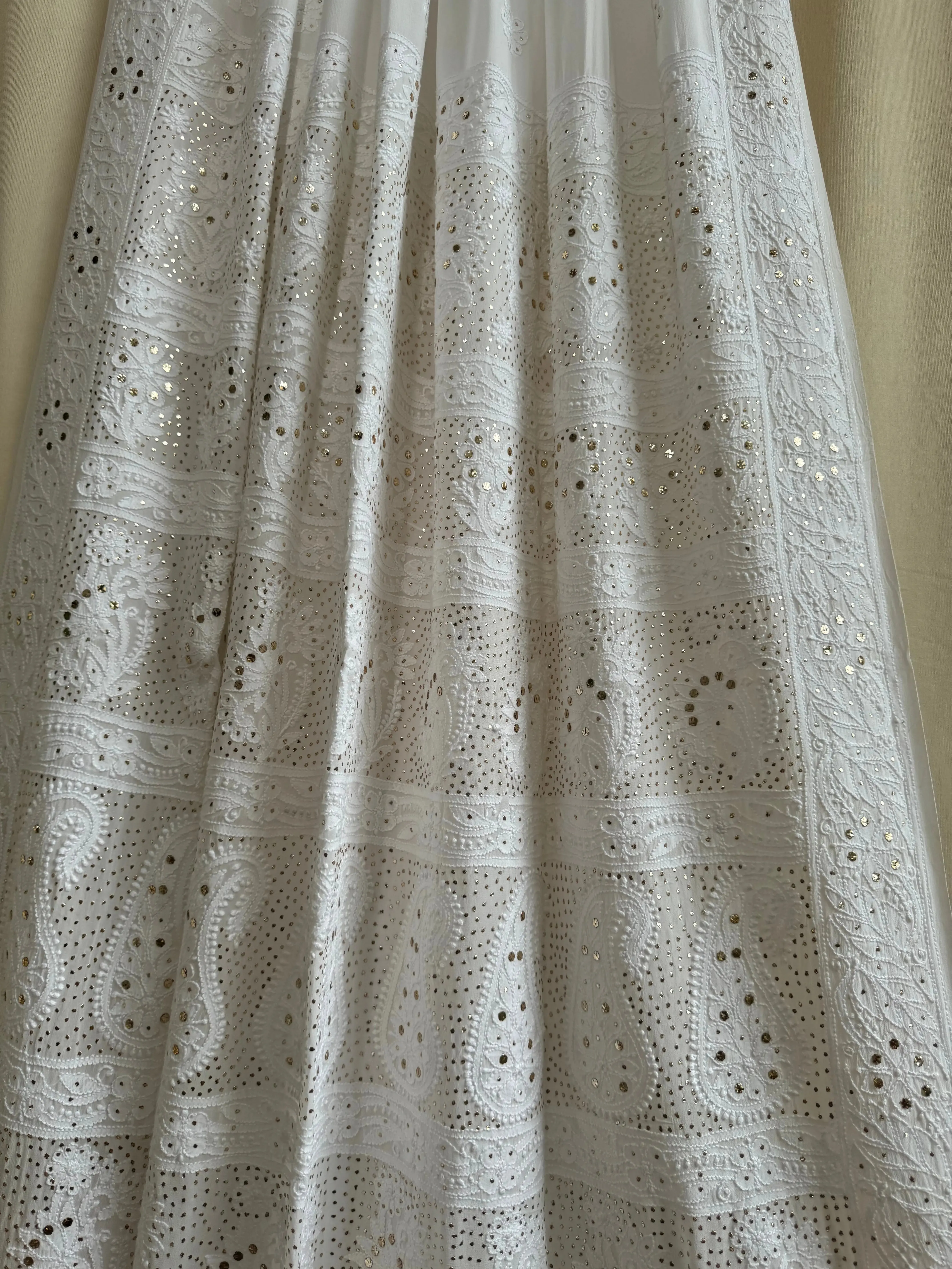 Viscose White Chikankari saree with Mukaish Work