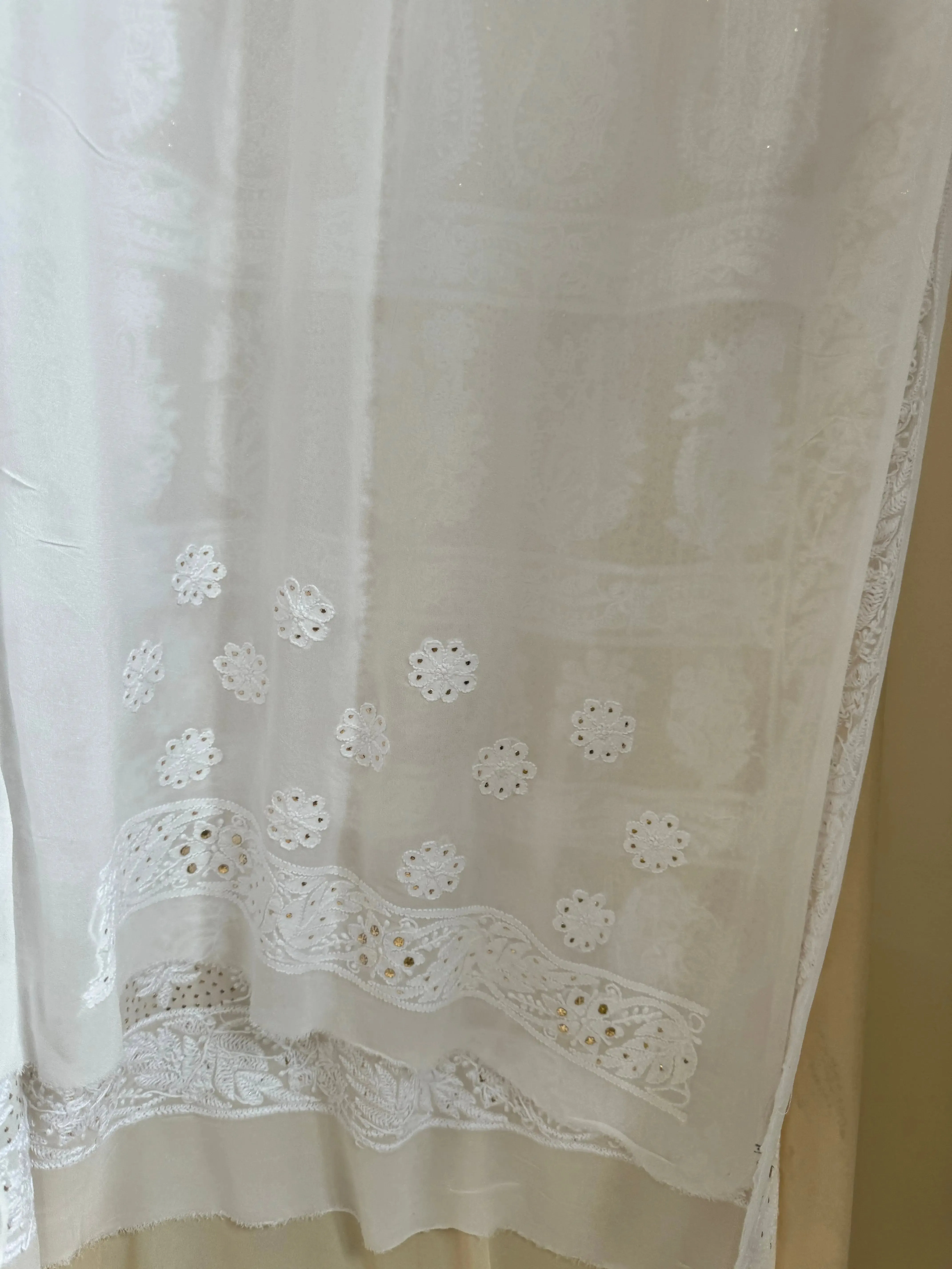Viscose White Chikankari saree with Mukaish Work