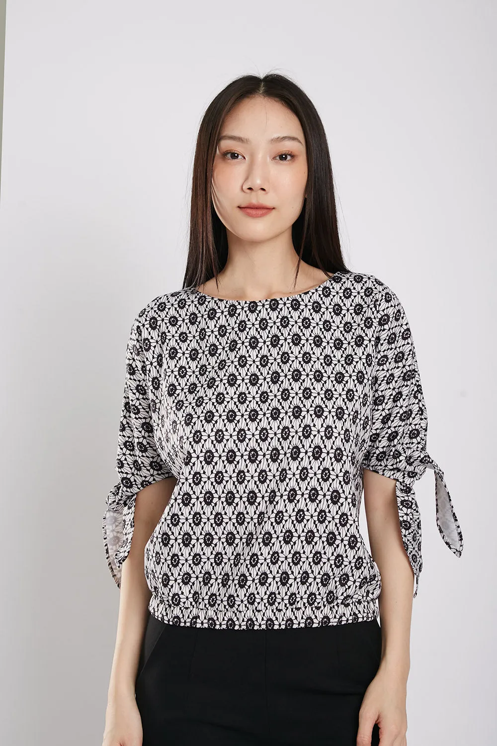 Vita Blouse in Black Texture
