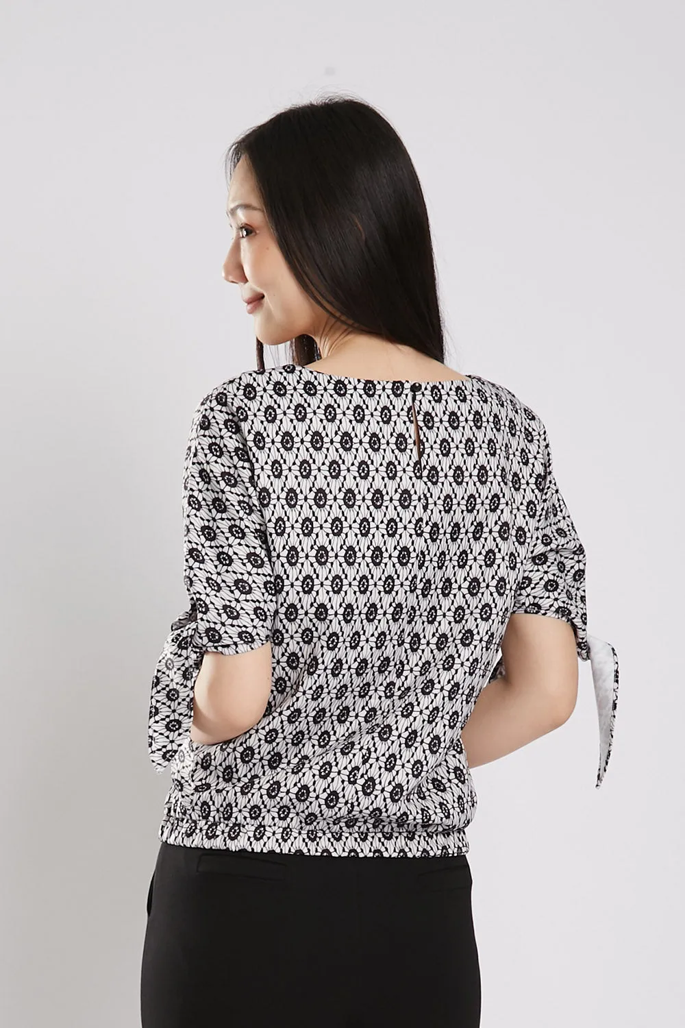 Vita Blouse in Black Texture