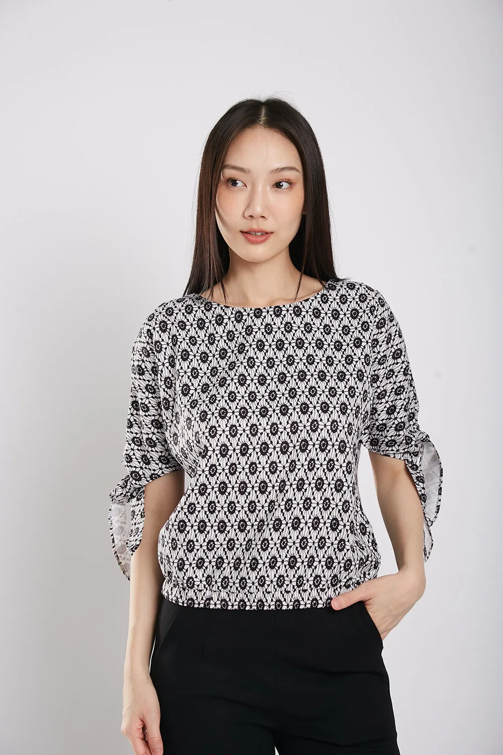 Vita Blouse in Black Texture