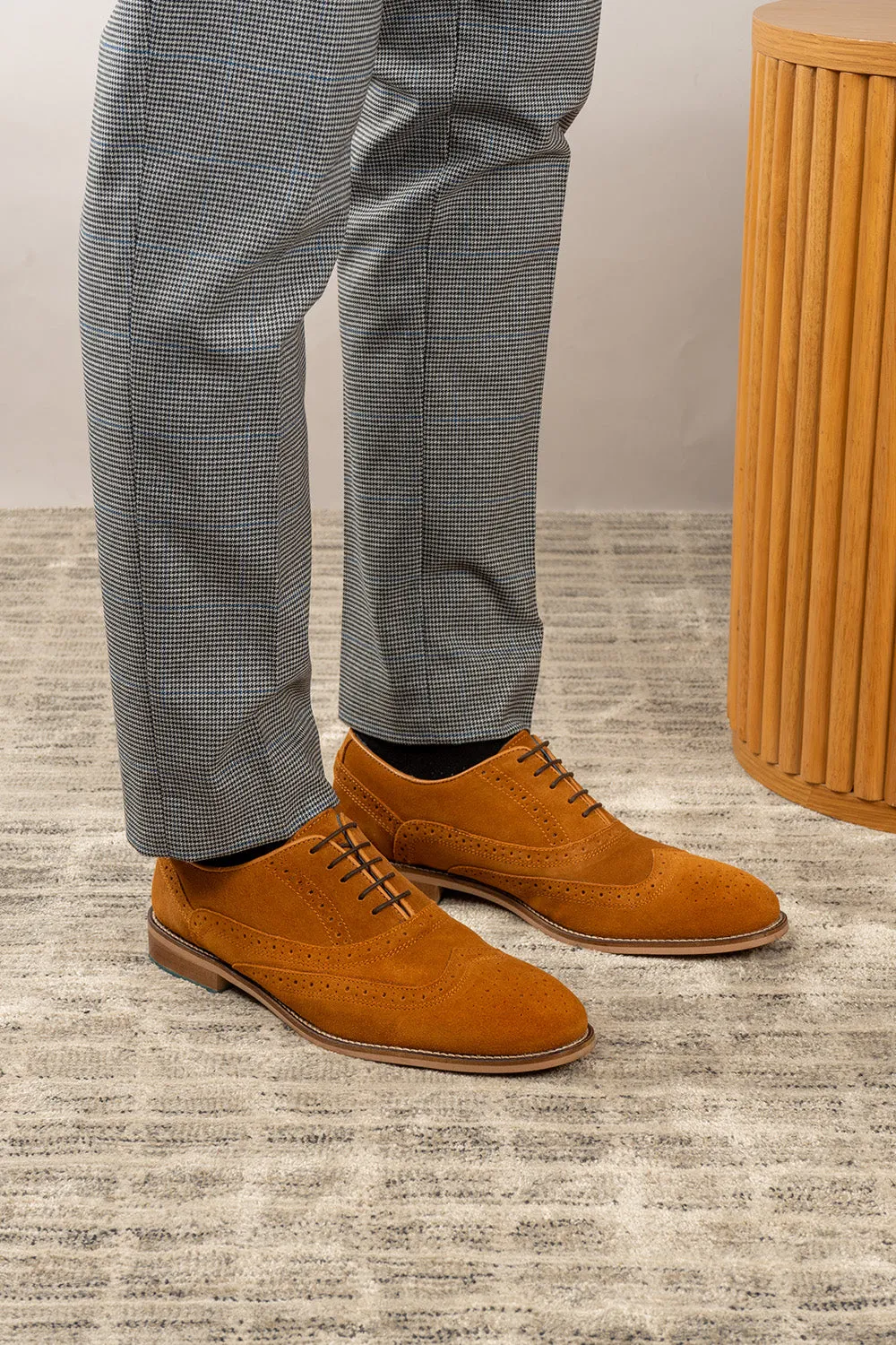 Winston Tobacco Suede
